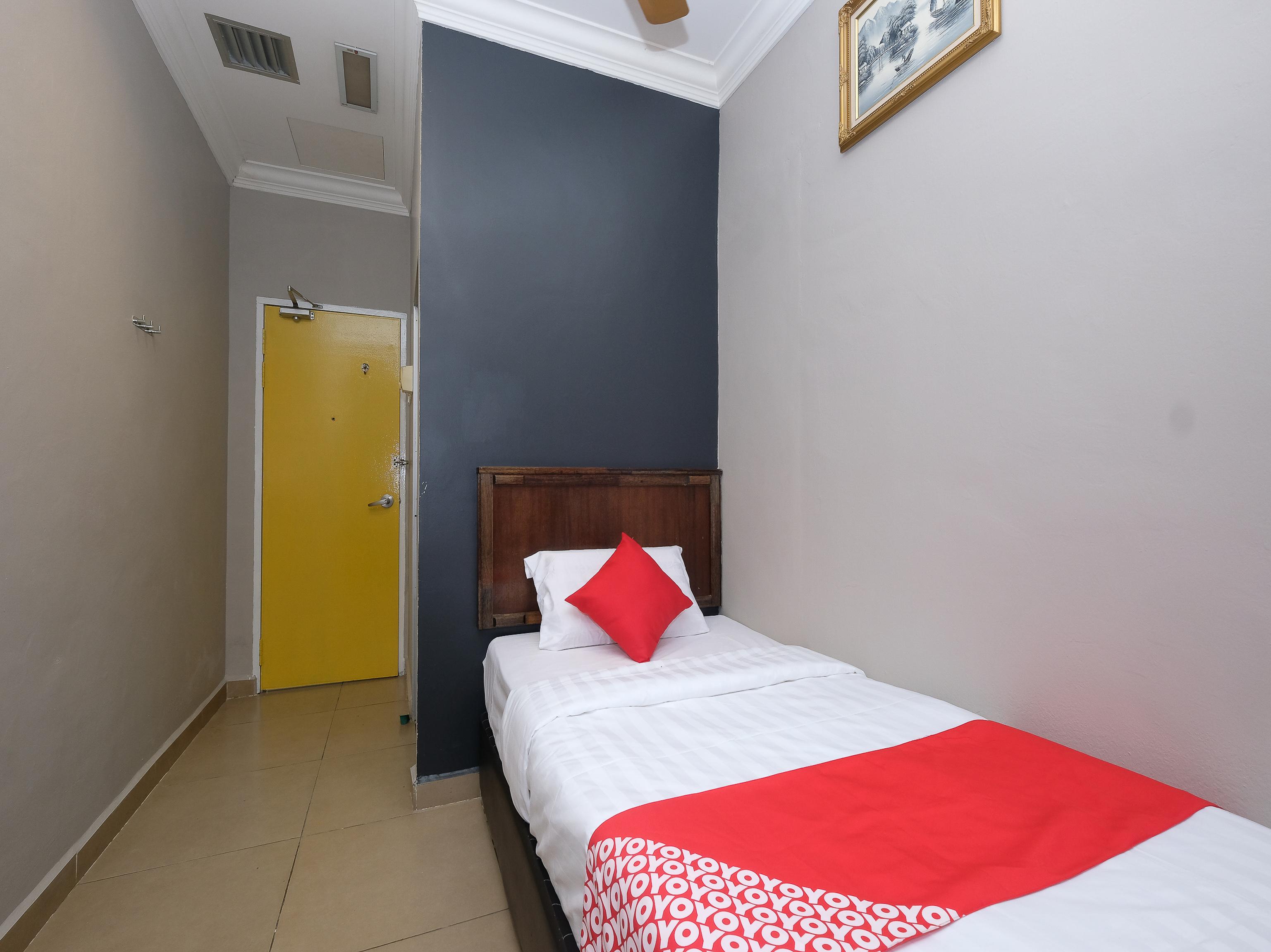 Oyo 1190 Nice Stay Hotel Рауб Екстер'єр фото