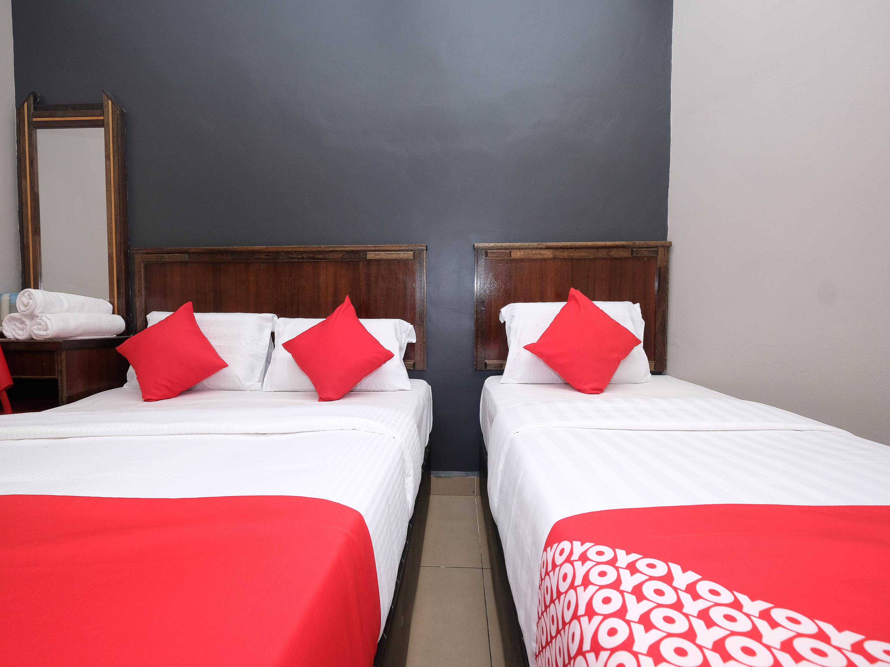 Oyo 1190 Nice Stay Hotel Рауб Екстер'єр фото