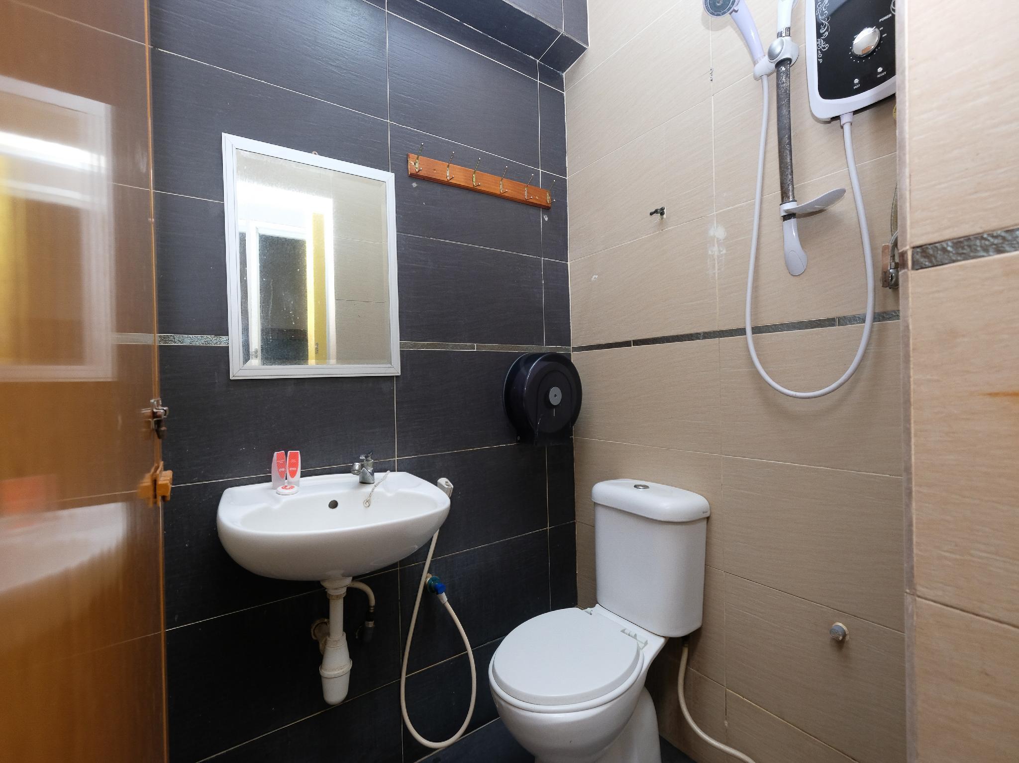 Oyo 1190 Nice Stay Hotel Рауб Екстер'єр фото