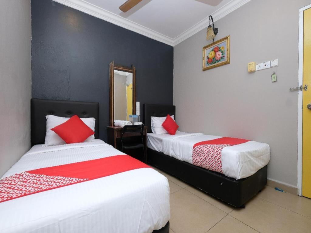 Oyo 1190 Nice Stay Hotel Рауб Екстер'єр фото