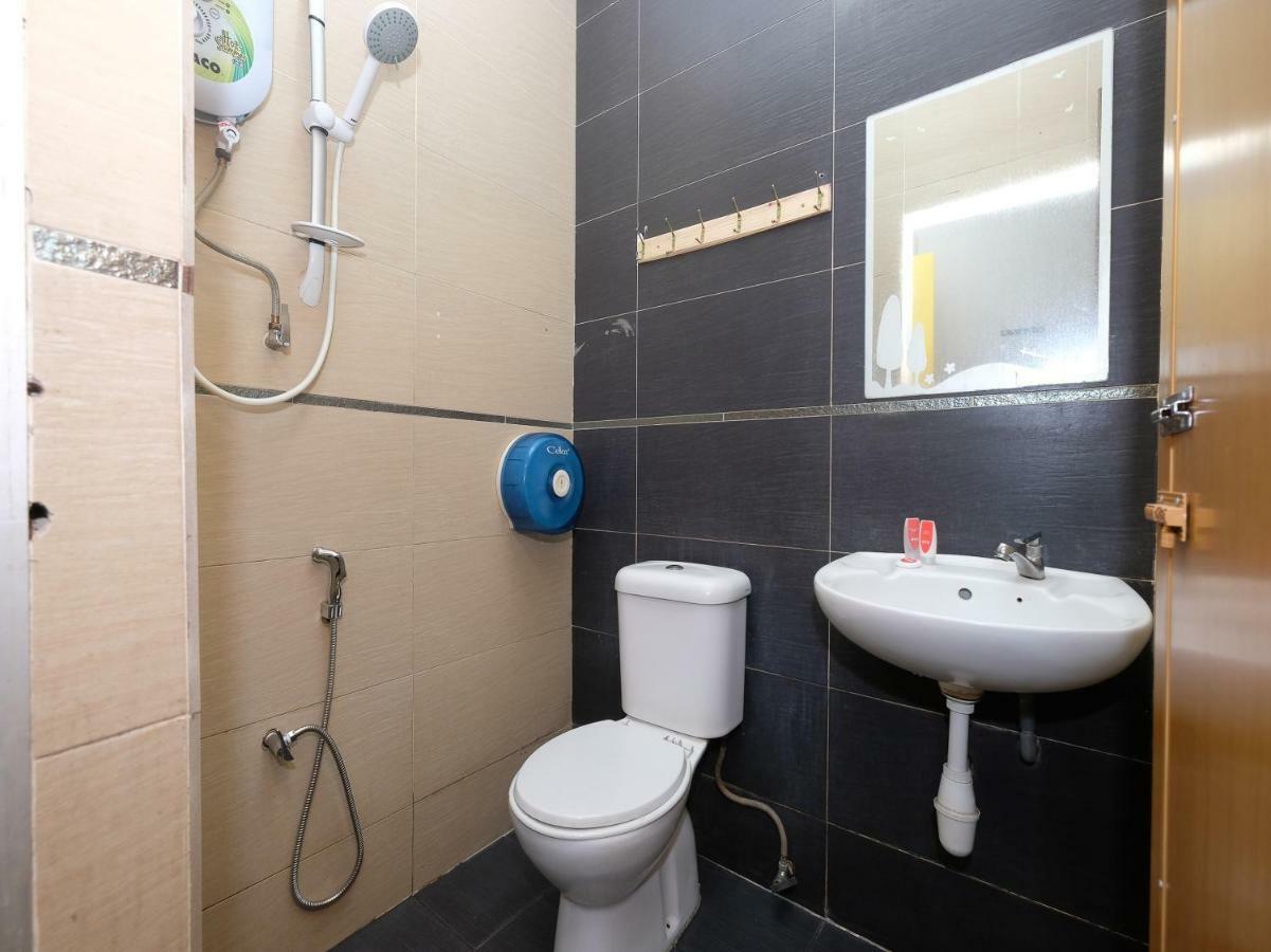 Oyo 1190 Nice Stay Hotel Рауб Екстер'єр фото