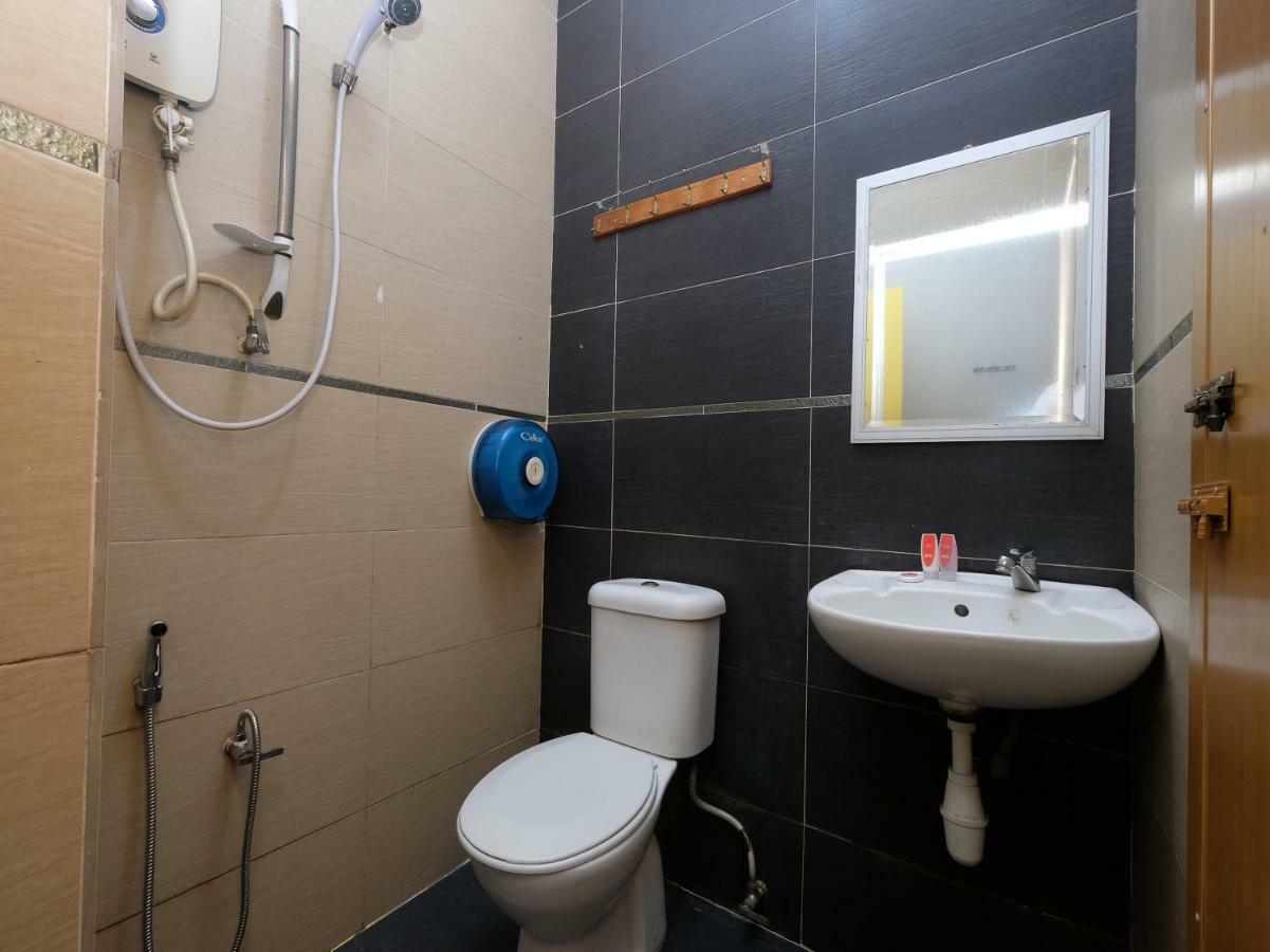 Oyo 1190 Nice Stay Hotel Рауб Екстер'єр фото